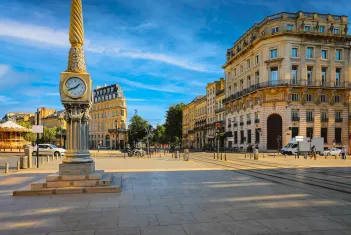 Street view of old city in Bordeaux