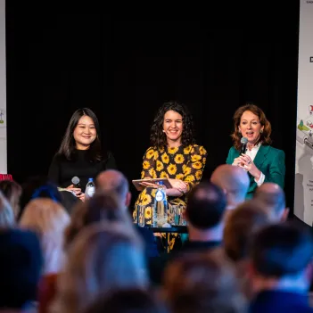 Anna Gumbau moderated the opening session with Rosalinde Van Der Vlies, Clean planet Director at European Commission and Anna Wang, Chair of the DUT Partnership