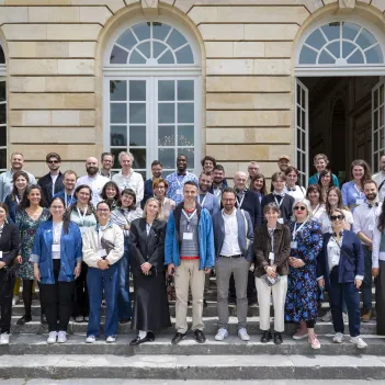 Participants of the DUT City Panel in front of Bordeaux city hall.